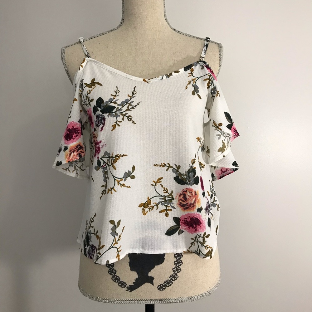 Cold shoulder top